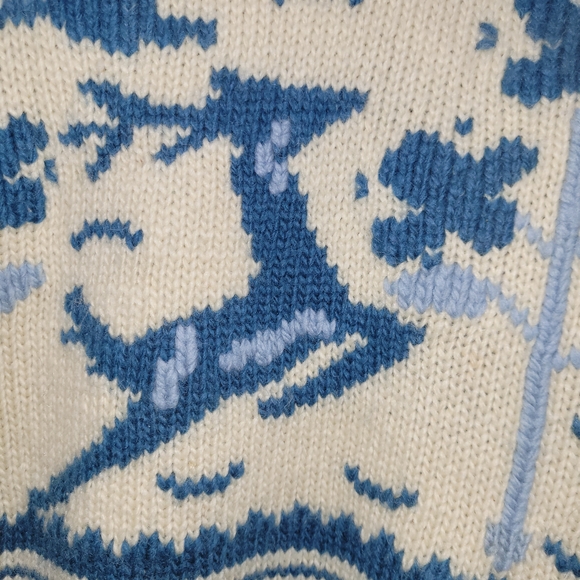 Esprit Cream and Blue Wool Sweater - Picture 4 of 6